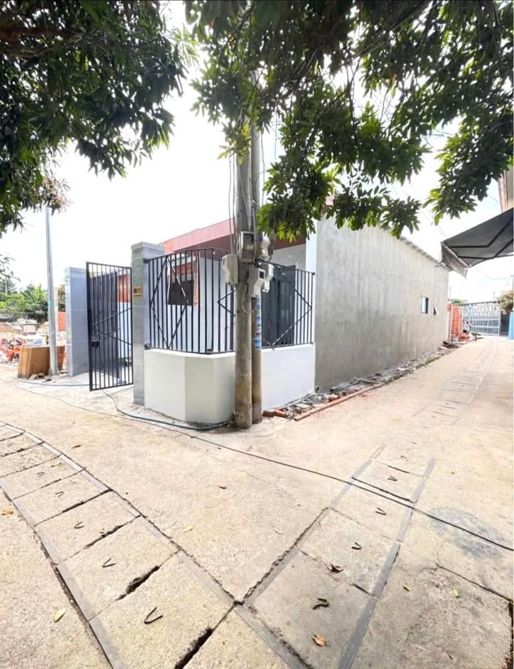 Nhà cấp 4 Hẻm Bùi Công Minh, Long Điền, 130m² chỉ 1.95 tỷ - Chính chủ bán gấp!