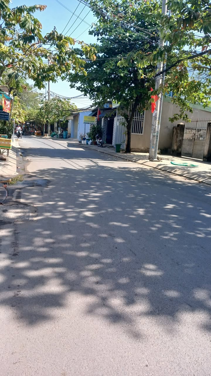 Đất mặt tiền Huỳnh Thị Mài, Hóc Môn 315m² giá 8.4 tỷ - Sổ hồng riêng, vị trí đắc địa!