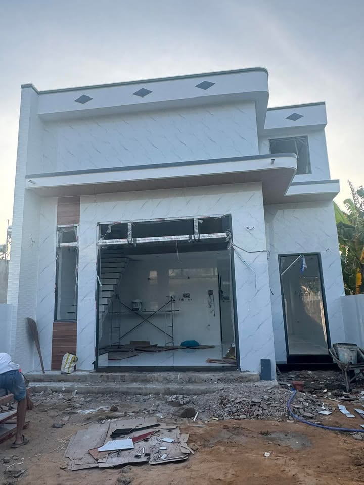 Nhà đẹp 2 tầng tại xã Long Hòa, Bình Dương 95m² giá chỉ 2.17 tỷ - Sổ hồng riêng