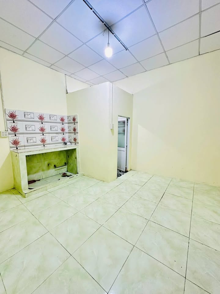 Phòng trọ 30m² tại Trần Hoàng Na, Cần Thơ - Giá chỉ 1.9 triệu/tháng!