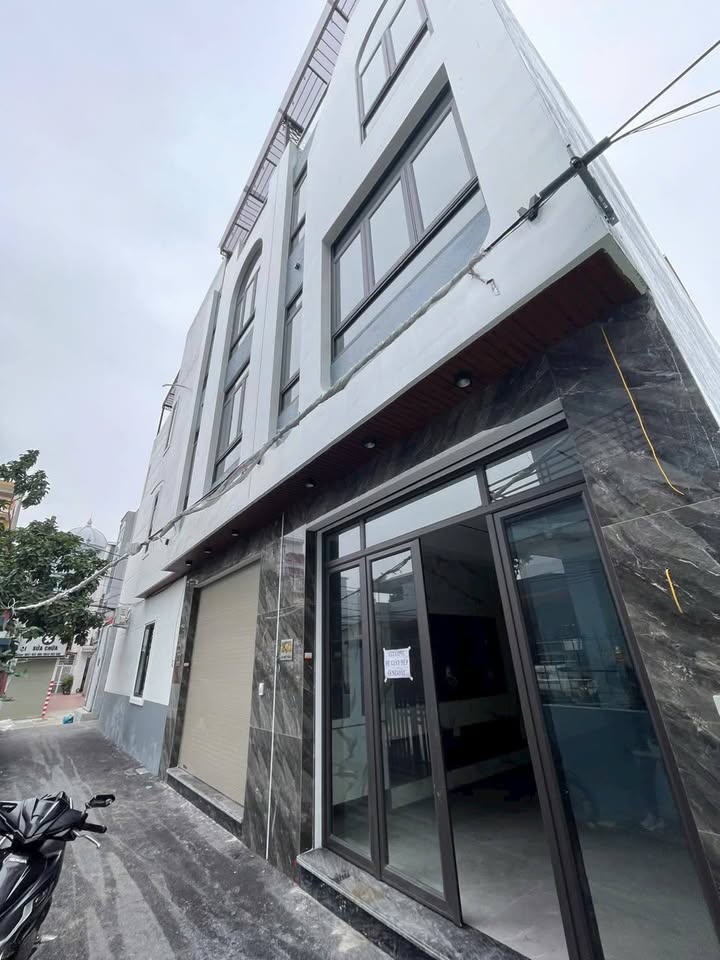 Nhà phố đẹp Đằng Lâm 46m² giá 3.98 tỷ - Ô tô đỗ cửa, thoáng mát!