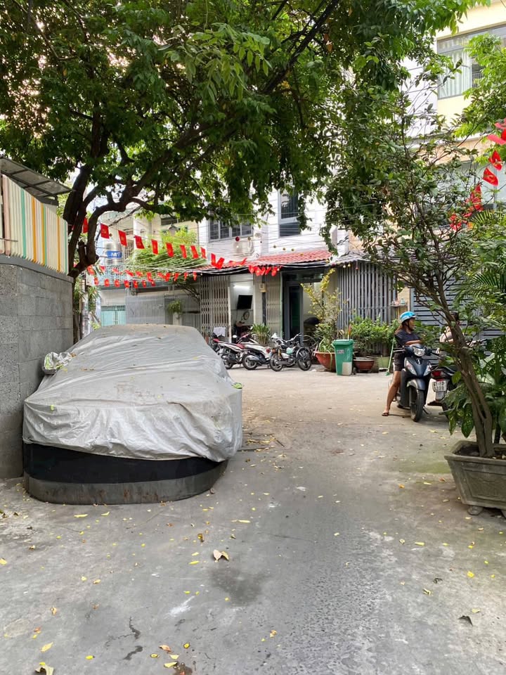 Nhà 4 Tầng Hoàng Hoa Thám, Bình Thạnh 36m² giá 5.5 tỷ - Căn góc thoáng sáng, chất lượng tốt!