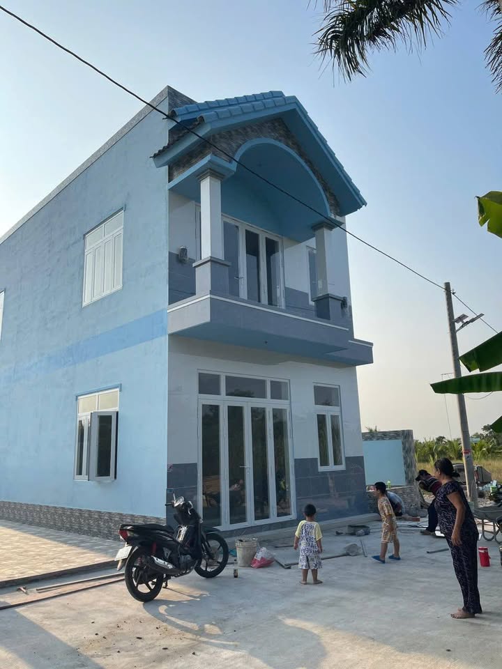 Nhà phố Phường Sơn Qui, Gò Công 557m² giá 3.2 tỷ - Pháp lý rõ ràng, sẵn sàng ở ngay!