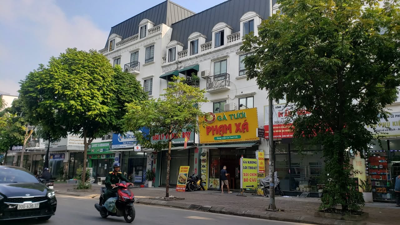 Nhà liền kề La Casta Văn Phú Hà Đông 75m² giá thỏa thuận - Thang máy tiện nghi, kinh doanh đắc địa!