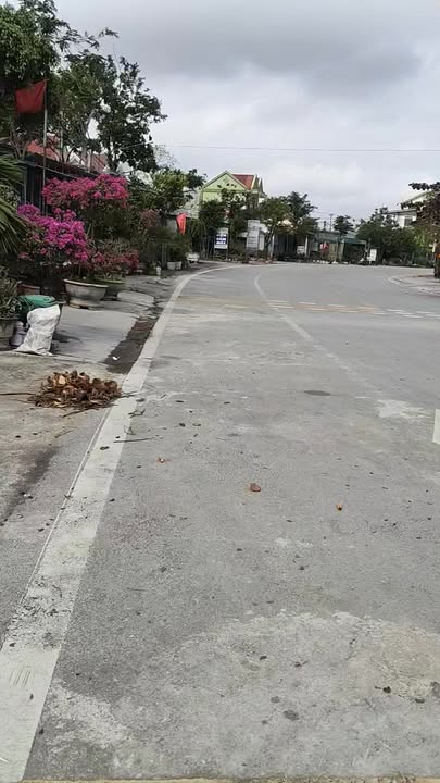 Đất nền Xã Hồng Châu, Huyện Yên Lạc, 161m² - Cơ hội đầu tư tuyệt vời!