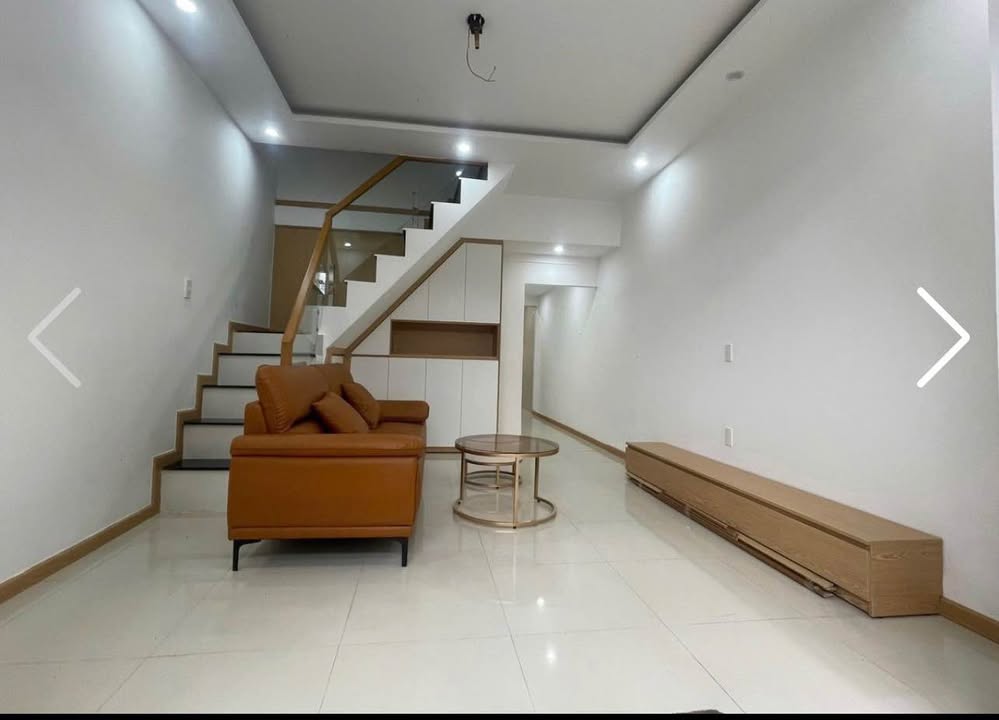 Nhà 2 tầng Núi Thành, Hải Châu 62m² giá 4.9 tỷ - Vị trí đắc địa gần trung tâm!