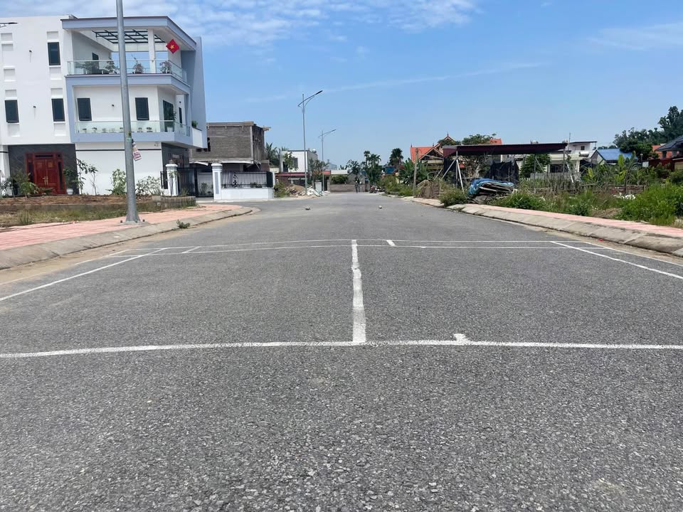 Đất nền 170m² tại Thị Trấn Núi - Giá chỉ 3 tỷ, vị trí đắc địa!