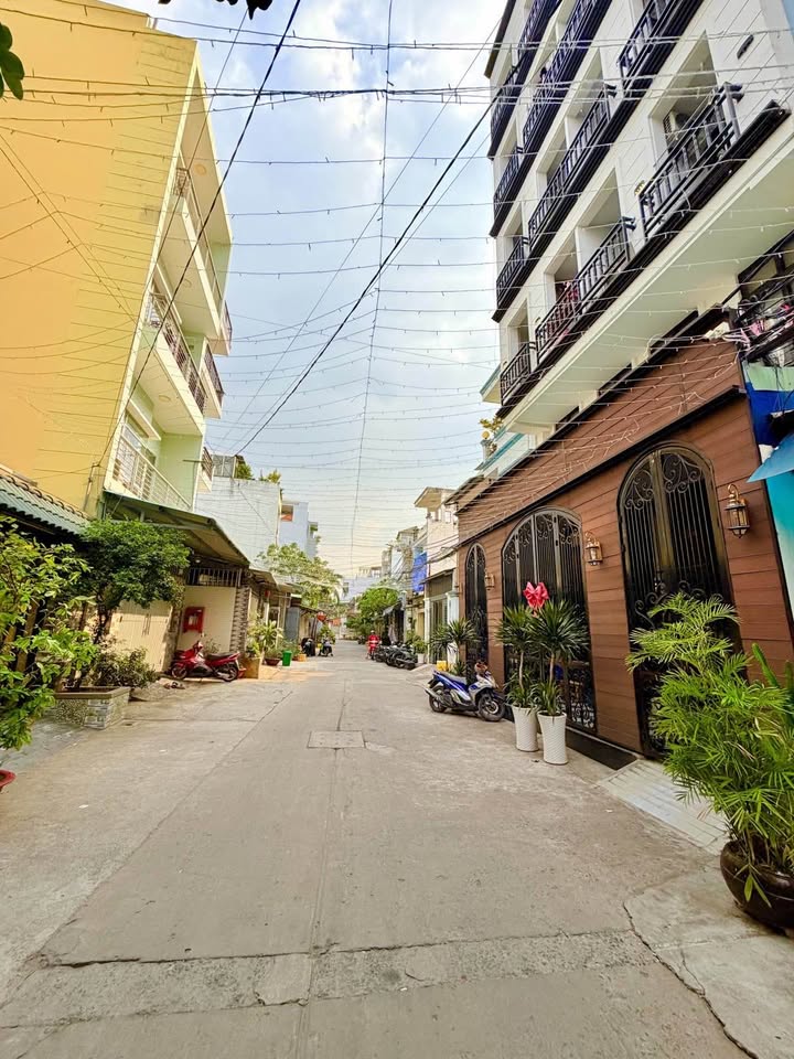 Nhà phố Tân Quý, Tân Phú 84m² giá 7.9 tỷ - Khu dân trí cao, hẻm 6m