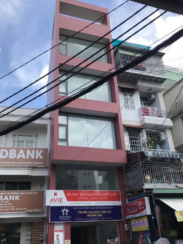 Nhà phố Ốc Đảo Cộng Hòa, Tân Bình, 50m² giá 14 tỷ - Thiết kế hiện đại, cho thuê ngay!