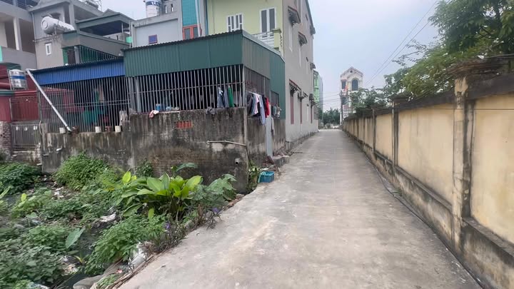 Đất nền Xã Thái Hòa, Huyện Bình Giang 180m² giá 1.9 tỷ - Vị trí đắc địa cho đầu tư!