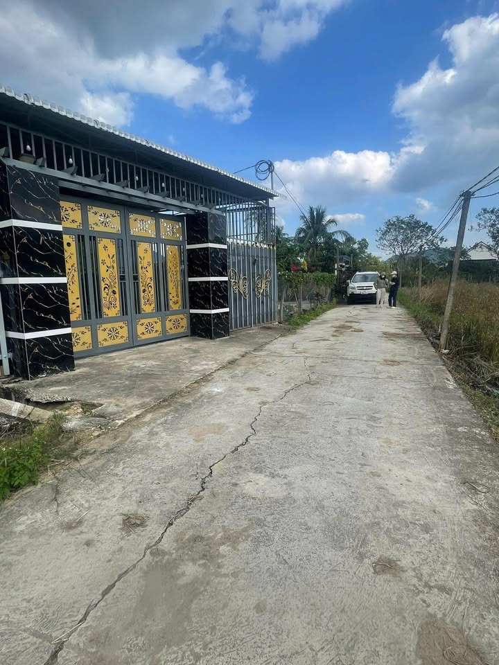 Lô đất thổ cư 210m² tại thôn Xuân Trang, giá 350 triệu - Cơ hội đầu tư hiếm có!