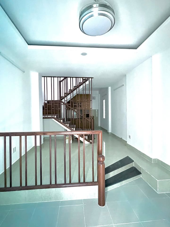 Nhà phố hẻm an ninh Quận 8 40m² giá 4.58 tỷ - Không lộ giới, sổ hồng chính chủ!