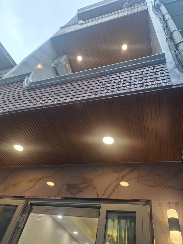 Nhà phố đường Cao Đạt, Quận 5, 23m² giá 5.88 tỷ - Sẵn sàng vào ở ngay!