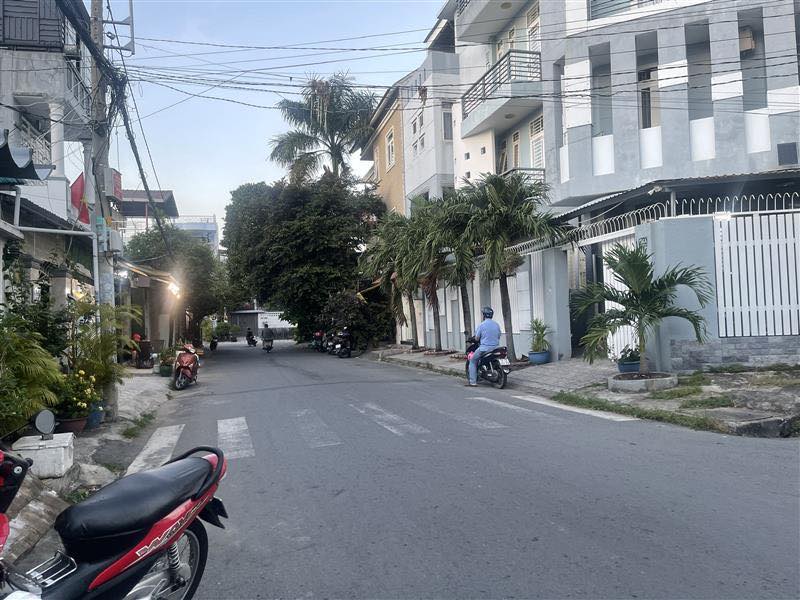 Nhà Quận 7 28m² giá 1.1 tỷ - Sẵn sàng vào ở ngay!