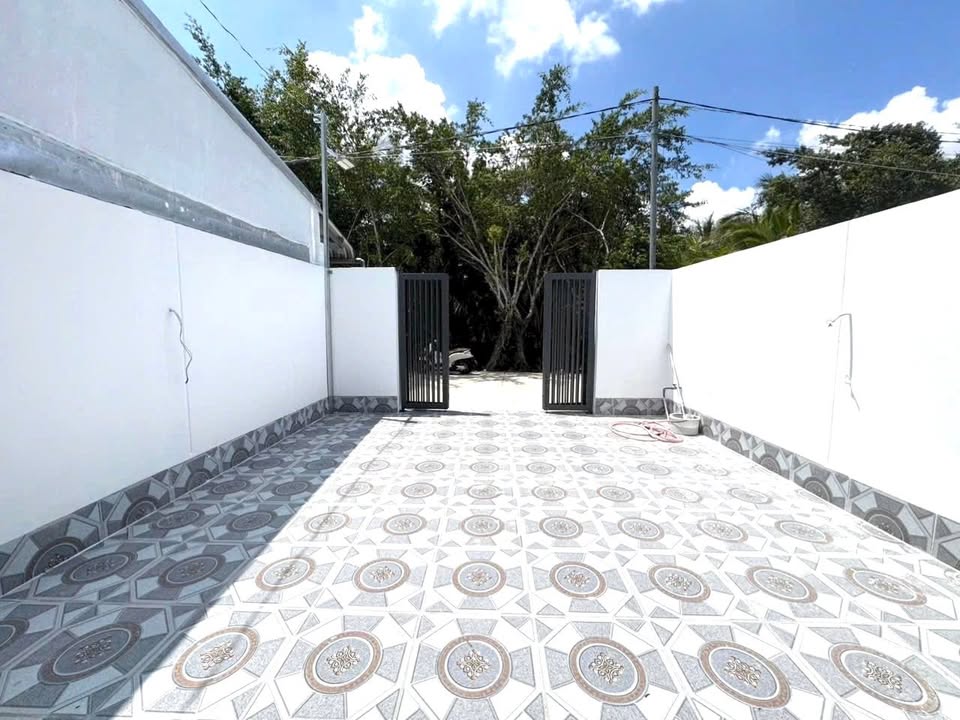 Nhà mới 110m² tại Hẻm 31 Trương Định, An Giang giá 1.68 tỷ - Sẵn sàng vào ở!