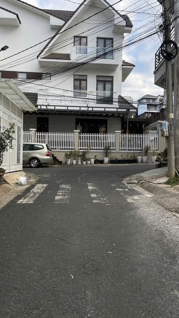 Lô đất Tô Hiến Thành Đà Lạt 83m² giá 8.3 tỷ - Khu dân cư yên tĩnh, cơ sở hạ tầng hoàn thiện!