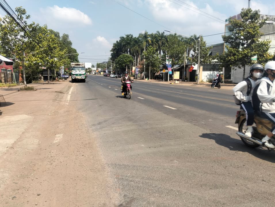 Đất nền mặt tiền Nguyễn Huệ, Tân Đồng, 175m² - Giá tốt, kinh doanh thuận lợi!