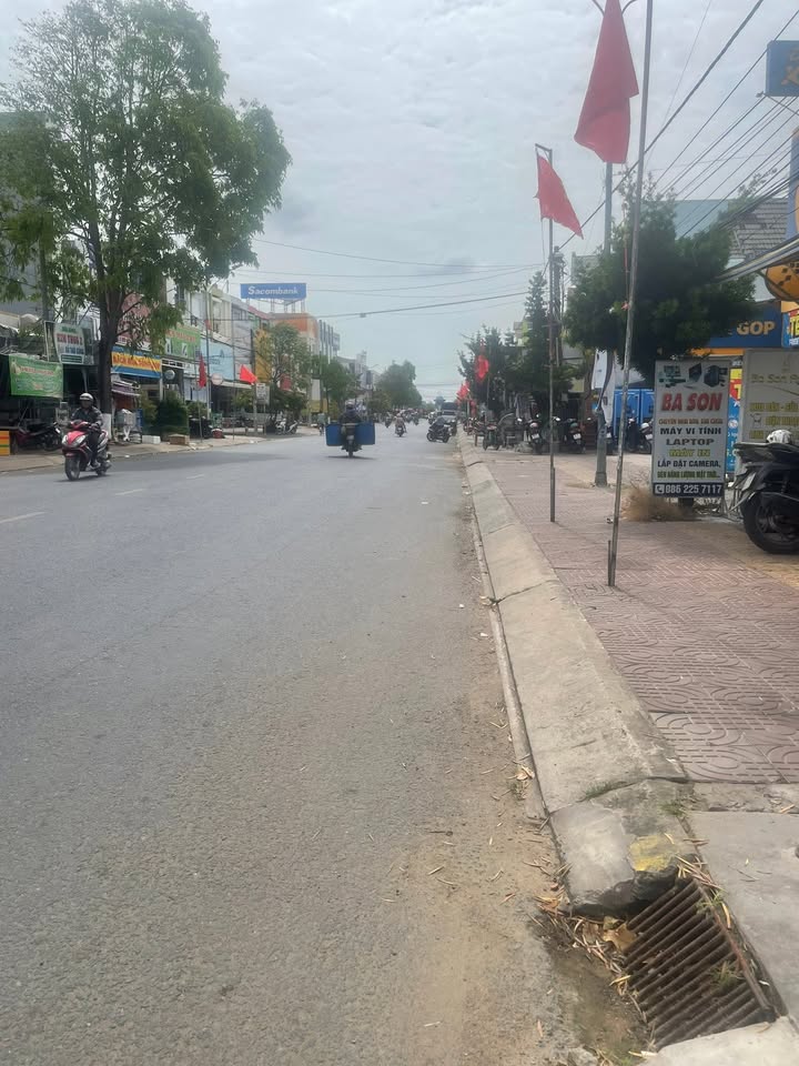 Nhà mặt tiền Đường 2 tháng 9, Chợ Duyên Hải, 111m², giá 9 tỷ - Kinh doanh sầm uất!