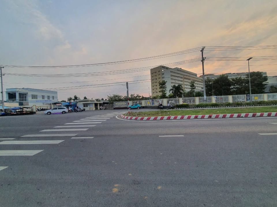 Đất 2 mặt tiền Nguyễn Đáng 8.100m² chỉ 48.6 tỷ - Tiềm năng đầu tư lớn!