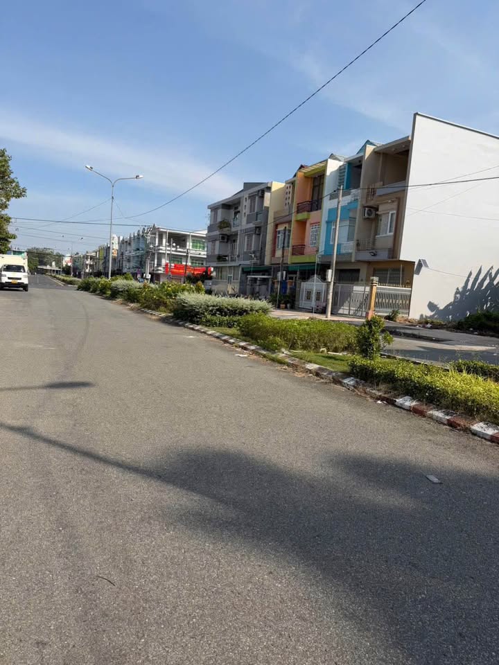 Đất nền phố Nguyễn Thái Bình, Phường Mỹ Phú 94m² giá 2 tỷ - Sổ đỏ chính chủ!