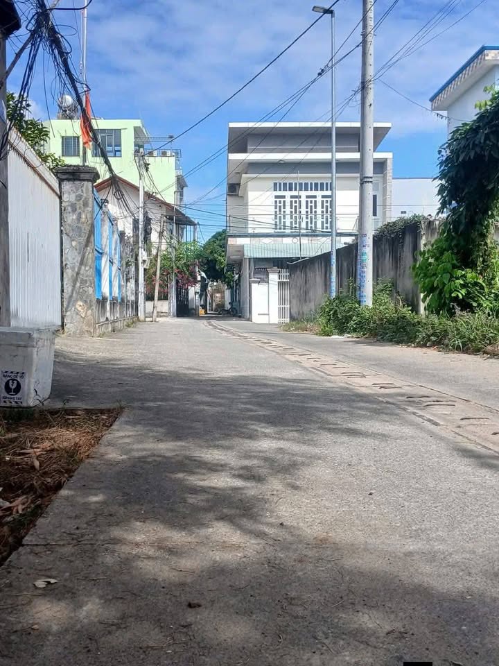 Đất thổ cư 390m² giá 4.4 tỷ - Cơ hội đầu tư hấp dẫn tại Long Hải!