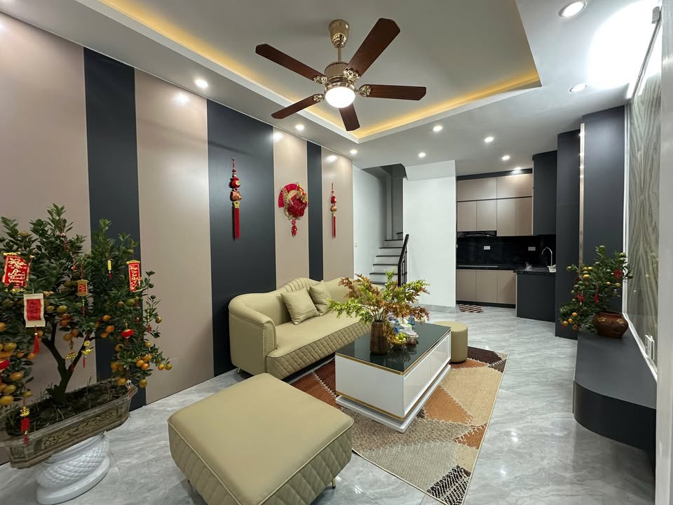 Nhà riêng Triều Khúc Hà Đông 30m² giá 6 tỷ - Thiết kế 4,5 tầng hiện đại!