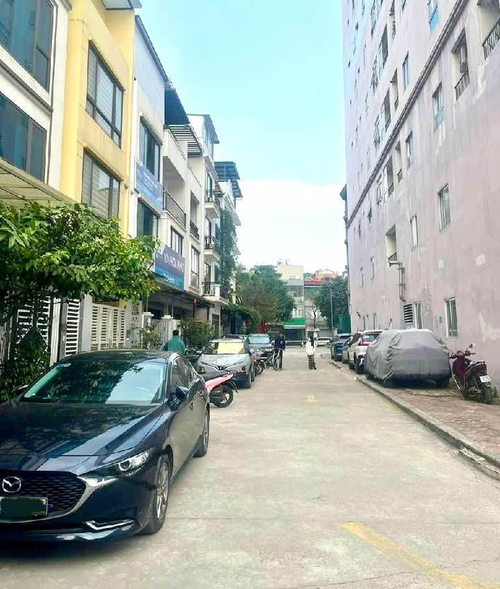 Nhà riêng Trần Quốc Hoàn, Cầu Giấy 60m² giá 23 tỷ - Đầu tư sinh lời ngay!