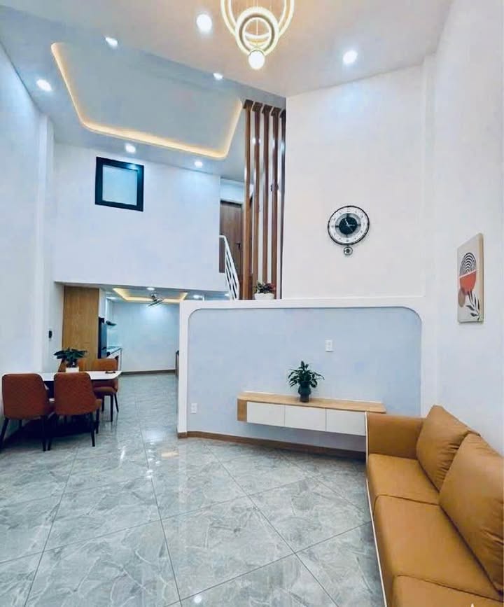 Nhà Kinh Dương Vương, An Lạc, 112m² giá 6 tỷ - Sẵn sàng vào ở ngay!