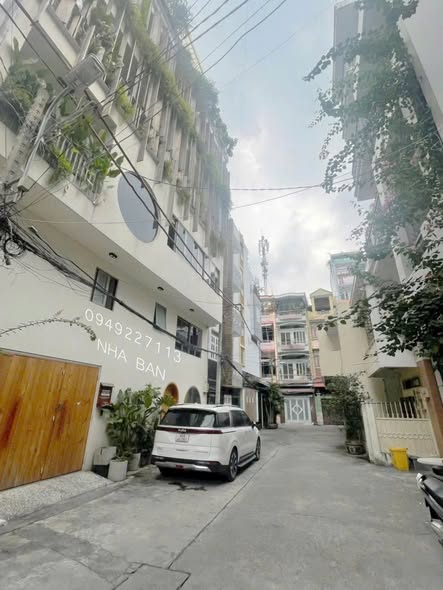 Nhà Hẻm Xe Tải Đường Thành Thái, Quận 10, 51m² Giá 12.8 tỷ - Đầu Tư Sinh Lời Cao!