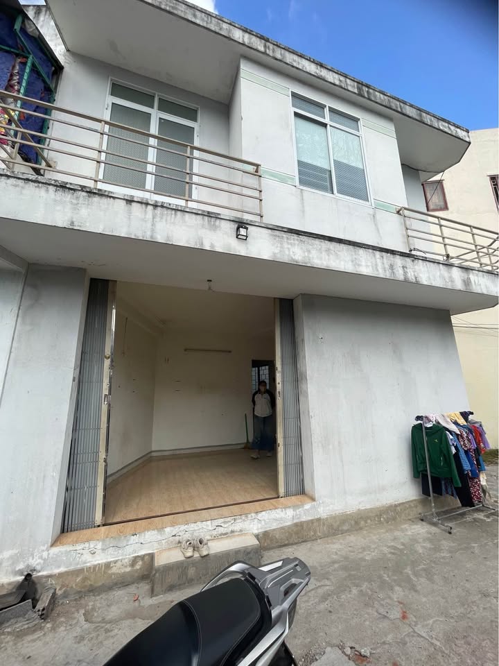 Nhà riêng tại Thành Thái, Quận 10, 30m² giá 1.1 tỷ - Nhà hai mặt tiền, chính chủ!