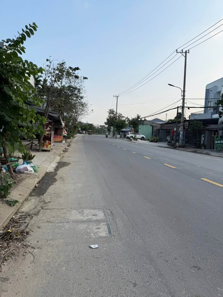 Đất mặt tiền đường DH2, TP Bến Cát 200m² giá 2.4 tỷ - Đầu tư sinh lời ngay!