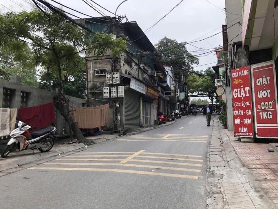 Nhà 2 tầng Ba Đình 29m² giá 5.75 tỷ - Sổ đỏ chính chủ