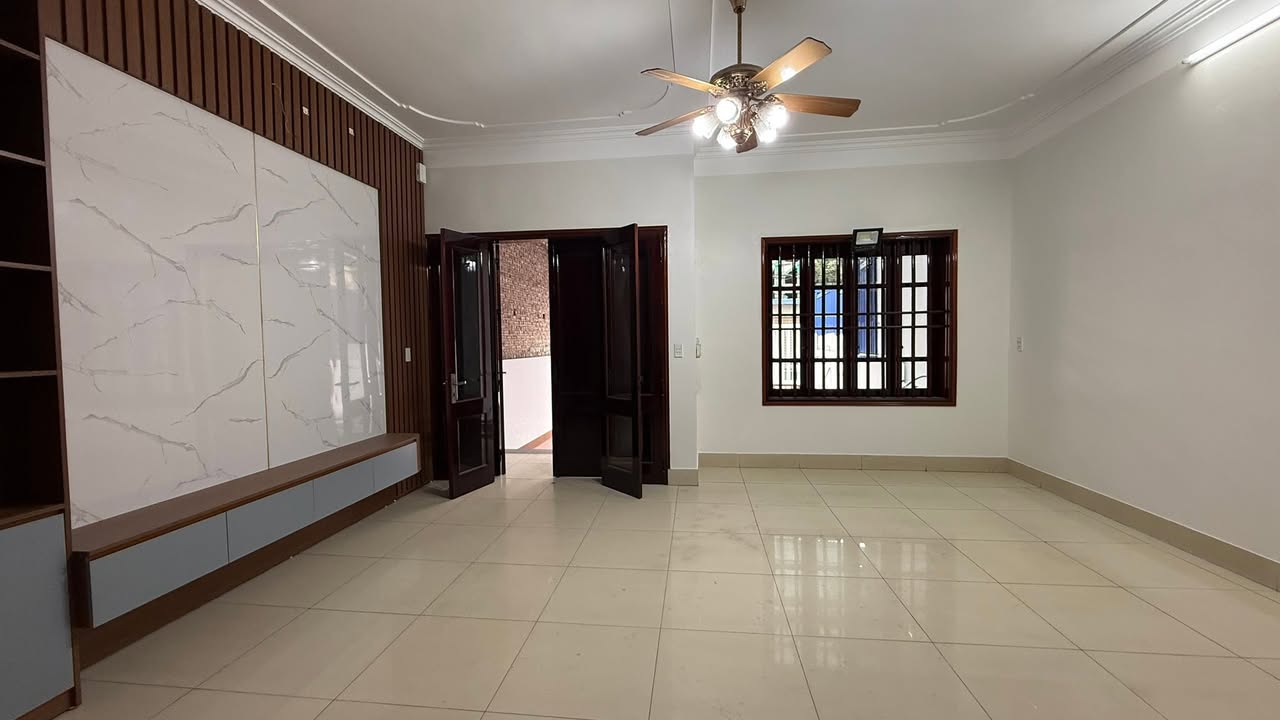 Nhà FrontHouse đường thông TP. Nha Trang 163m² - Vị trí lý tưởng cho kinh doanh!