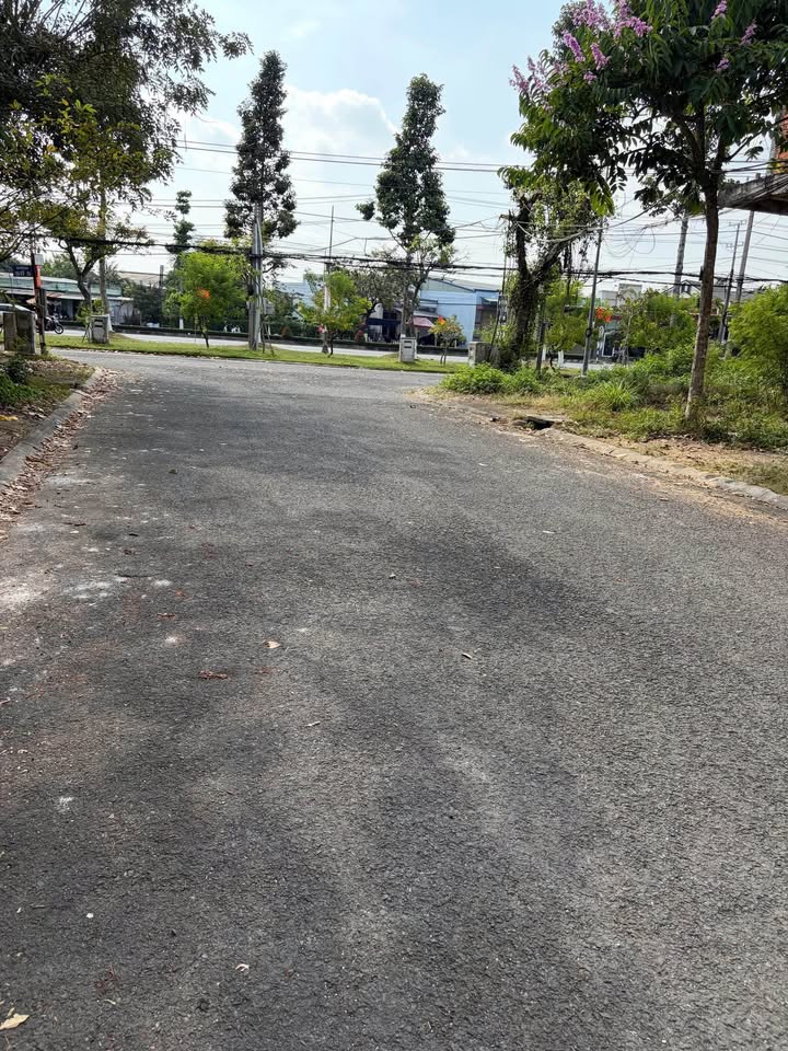 Đất nền đẹp TP. Bến Tre 100m² giá 2.3 tỷ - Đầu tư sinh lời ngay!