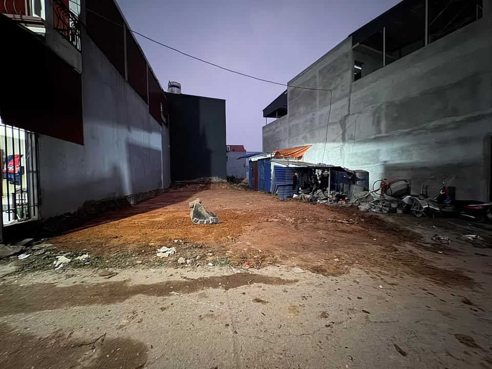 Đất nền Phường Tam Quan 98.2m² giá 3 tỷ - Vị trí đẹp, tiềm năng phát triển!