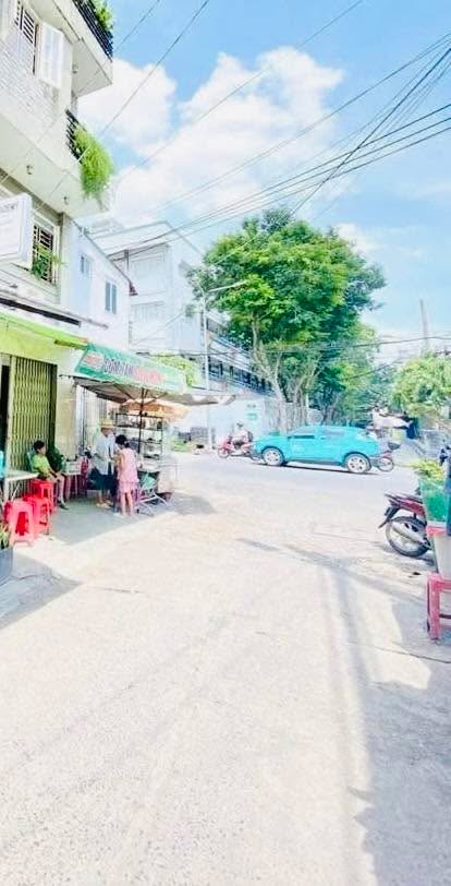 Nhà phố Hẻm xe tải Hoàng Diệu 32m² giá 3.8 tỷ - Hàng hiếm ít có!