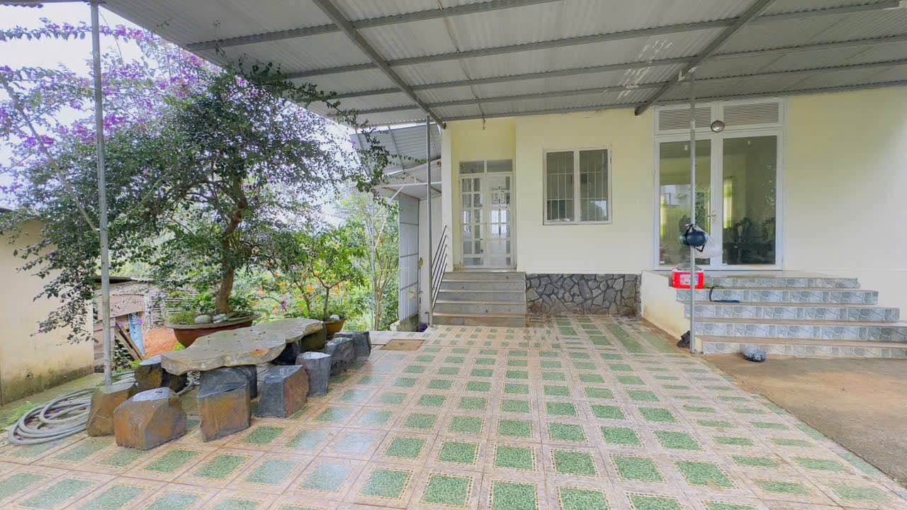 Nhà sân vườn rộng tại hẻm Mạc Đỉnh Chi, Bảo Lộc 1228m² giá 8 tỷ - Đầu tư nghỉ dưỡng lý tưởng!