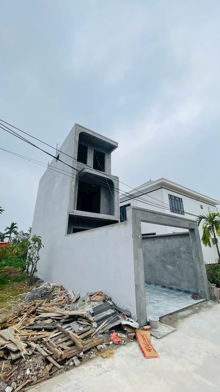 Nhà 3 tầng Nguyễn Trường Tộ, 75.5m² giá 3.79 tỷ - Sẵn sàng vào ở!