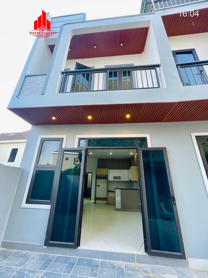 Nhà 2 tầng 3PN Hưng Lộc 55m² giá 3.4 tỷ - Ô tô đậu cửa, gần Mường Thanh Cửa Đông!