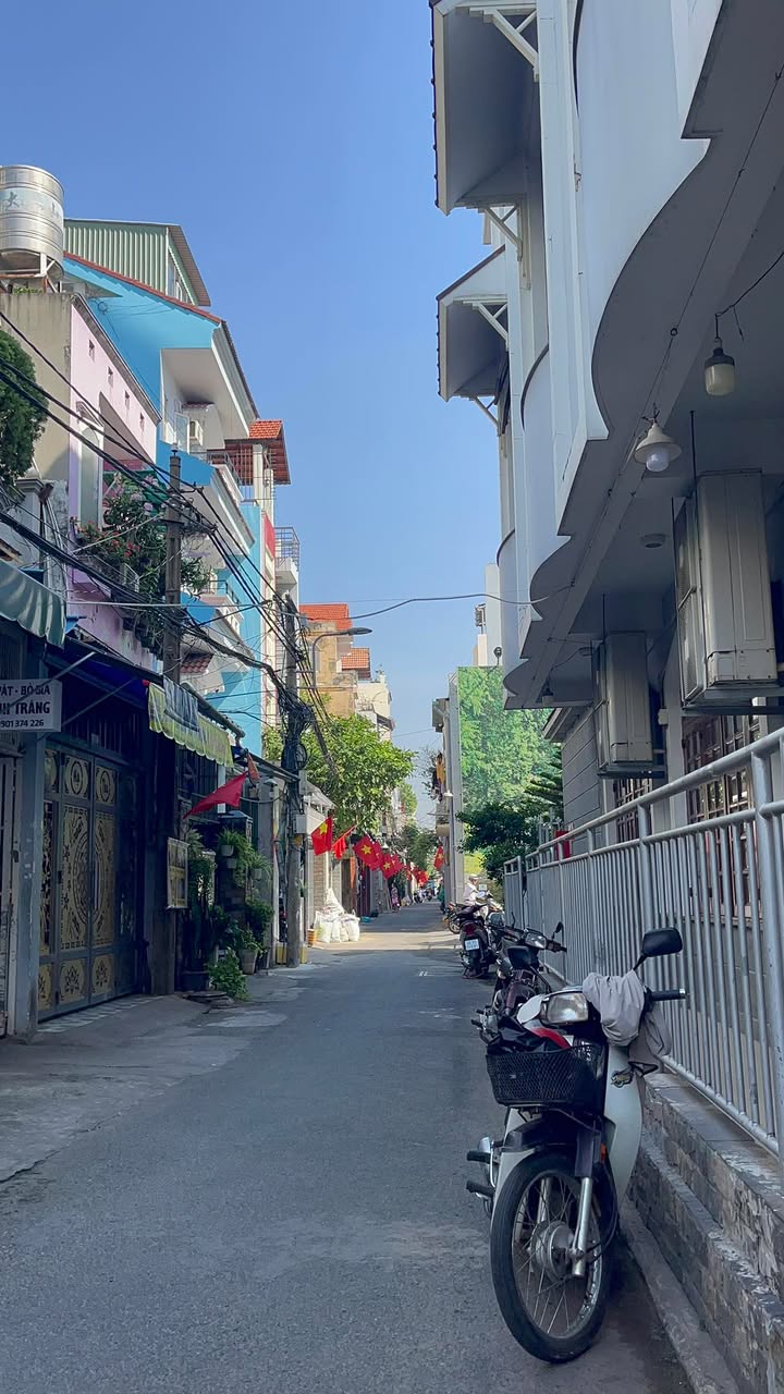 Nhà riêng tại Nguyễn Hồng Đào, Tân Bình 102m² chỉ 9.1 tỷ - Cơ hội vàng đầu tư!