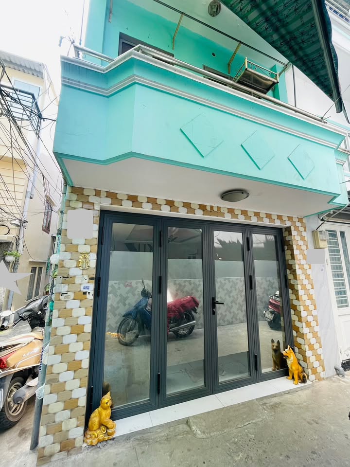 Nhà 2 tầng Phường 10 Gò Vấp 20m² giá 2.55 tỷ - Giảm giá gấp rút!