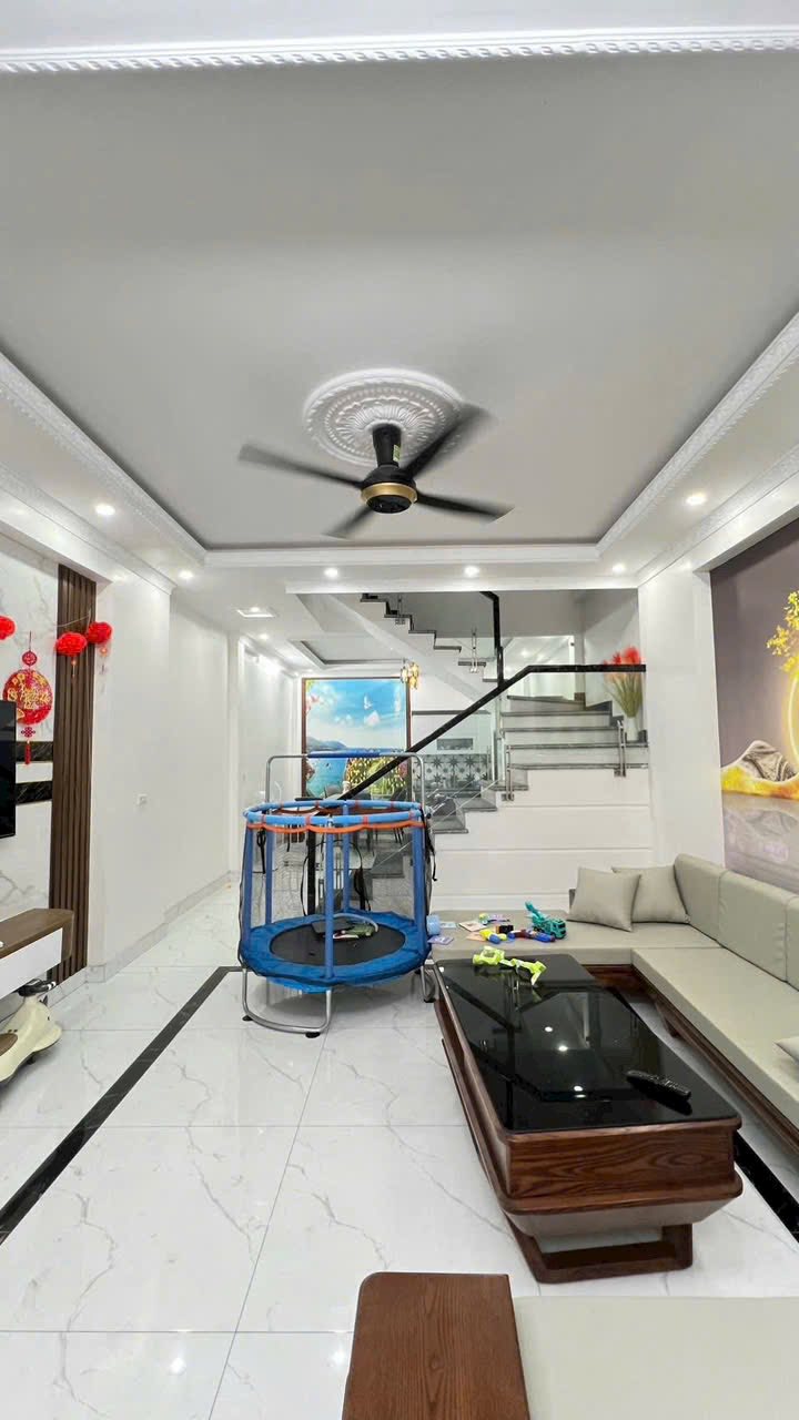 Nhà 3 tầng tại Tự Lập, An Dương, 51m² - Giá chỉ 2.25 tỷ - Để lại nội thất đầy đủ!