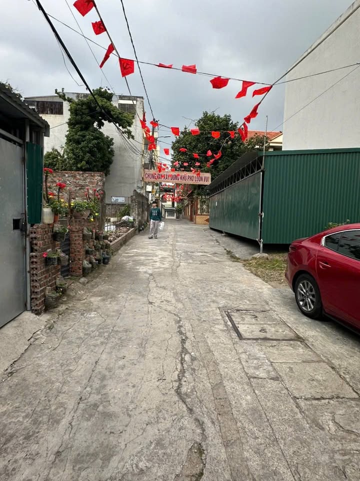 Đất nền Cột 8 Hạ Long 76,3m² giá 3 tỷ - Vị trí đẹp, gần biển