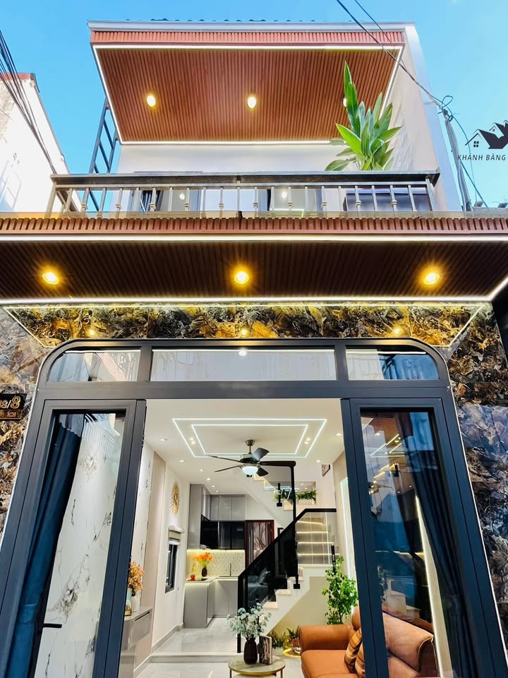 Nhà mini Gò Vấp 35.5m² giá 4.97 tỷ - Thiết kế xinh xắn, tiện nghi ngay gần Emart 2!