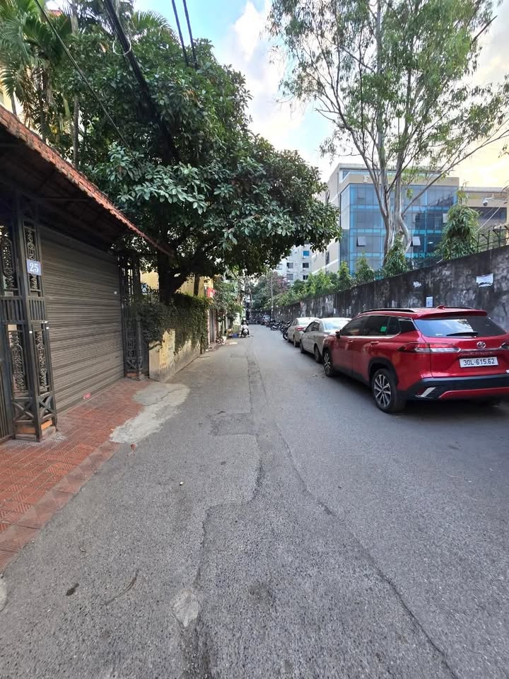 FrontHouse Hồ Tùng Mậu Cầu Giấy 100m² giá 28.5 tỷ - Ô tô tránh, Kinh doanh thuận lợi!