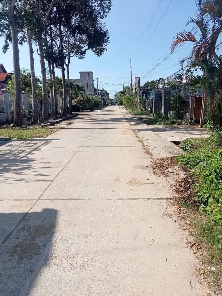 Đất nền Thị trấn Đức Tài 250m² giá 580 triệu - Sổ đỏ chính chủ!