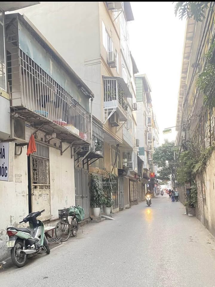 FrontHouse phố Phùng Khoang 42m² giá 11 tỷ - Kinh doanh sầm uất