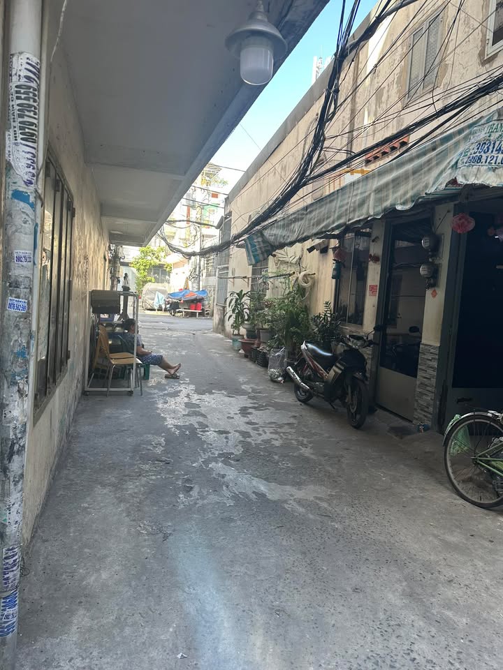 Nhà 3 mặt hẻm Nơ Trang Long, 90m² giá 11 tỷ - Tiềm năng đầu tư lớn!