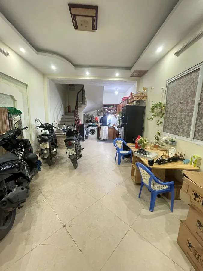 Nhà riêng Hoàng Mai 32m² giá 11.2 tỷ - Lô góc thoáng sáng, dòng tiền 15 triệu/tháng!