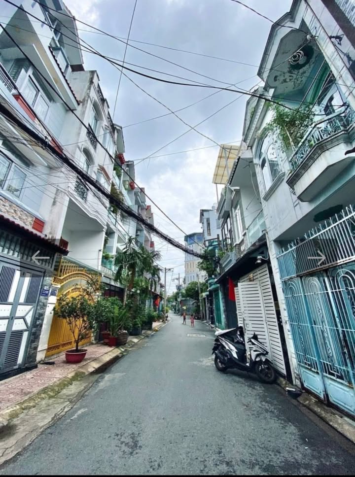 Nhà đẹp phường 15, Tân Bình 130m² giá tốt - Sẵn sàng vào ở ngay!